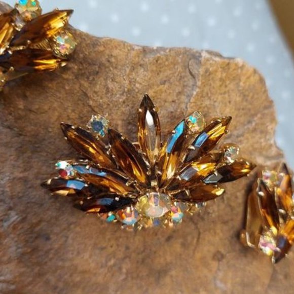 SWAROVSKI CRYSTAL AMBER AURORA BROOCH EARRINGS VINTAGE JEWELRY SET. - Picture 1 of 4